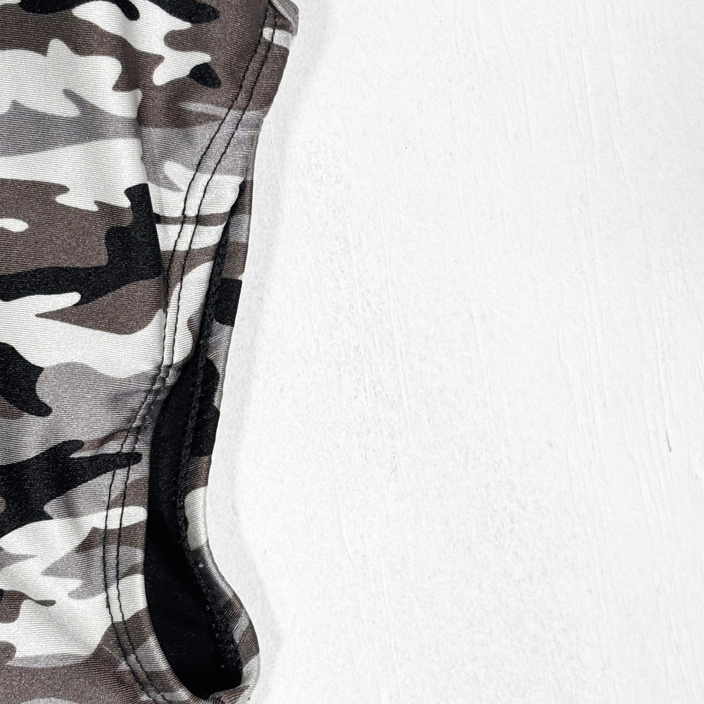 Heat Camo One Piece Swimsuit Womens XL Cutout V-Neck Low Back - Picture 6 of 9